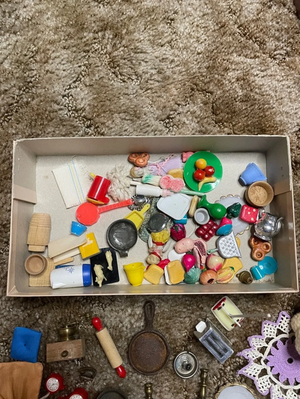 Vintage‎ Doll House Mini Accessories & Items Misc Lot
